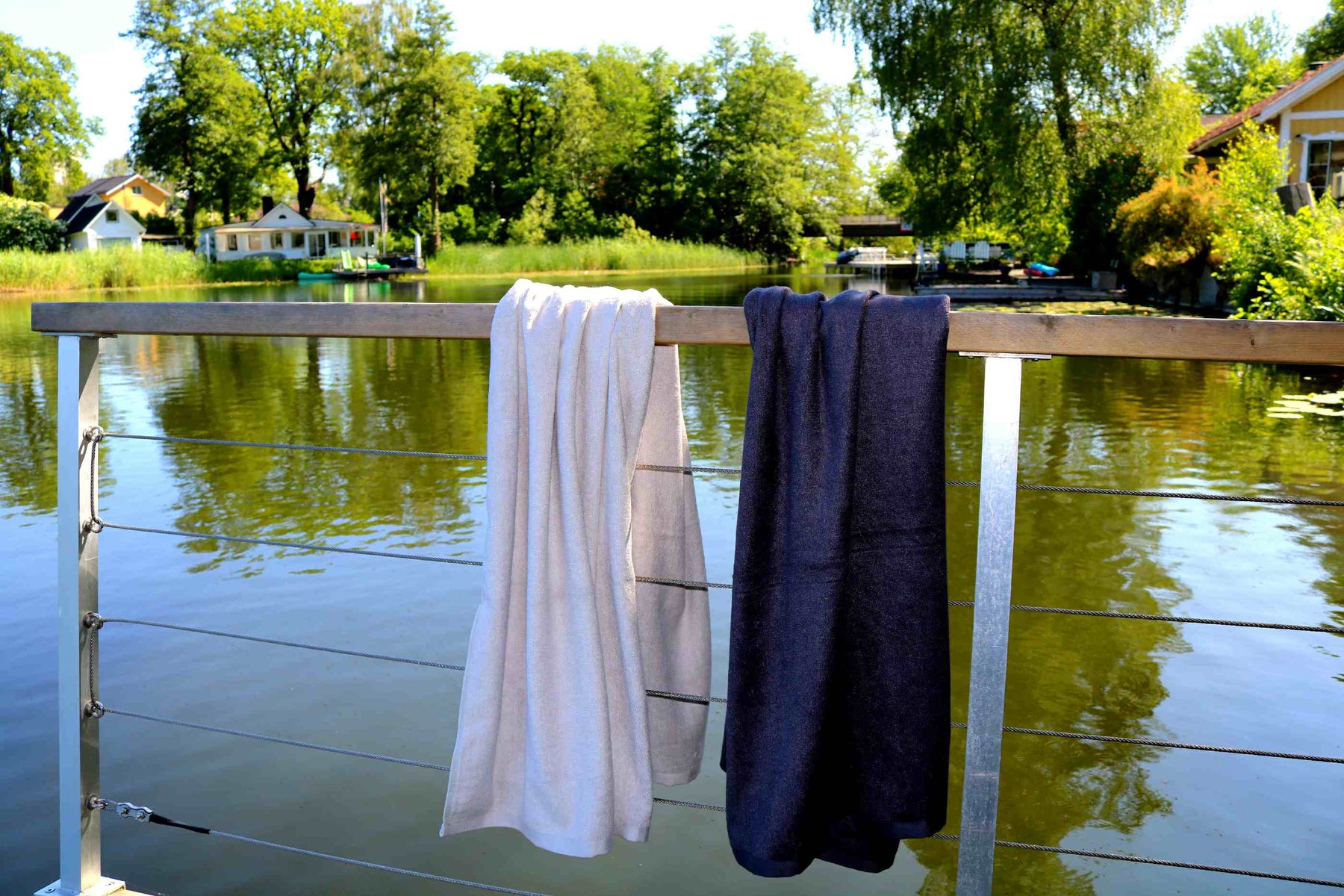 Black and white bamboo towels