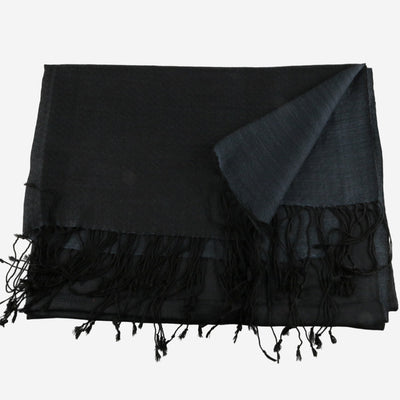Black shawl in silk / wool